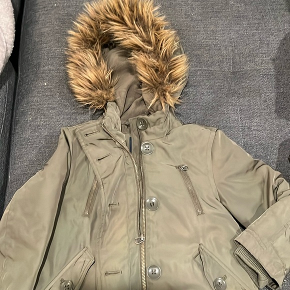 Girls winter coat - Picture 2 of 7